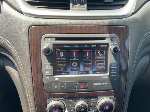 Used 2015 Chevrolet Traverse LT AWD/4WD image 37
