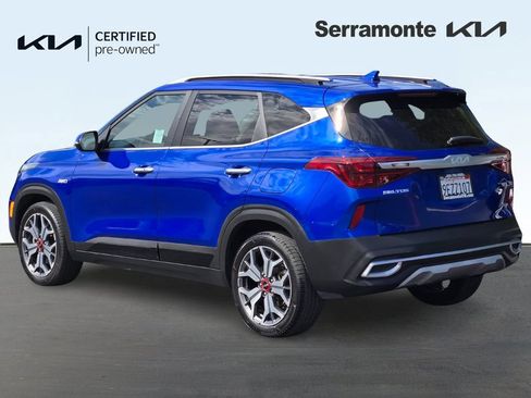 Certified 2022 Kia Seltos SX w/ Sunroof Package AWD/4WD image 6