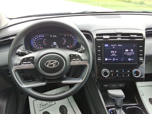 Used 2022 Hyundai Tucson SEL w/ Cargo Package image 12