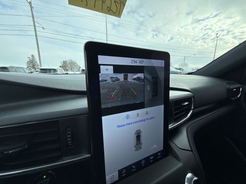 Used 2020 Ford Explorer ST w/ Premium Technology Package image 24