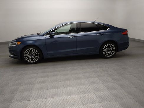 Used 2018 Ford Fusion SE w/ Fusion SE Technology Package FWD image 2