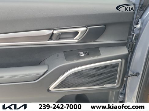 Certified 2024 Kia Telluride S FWD image 14
