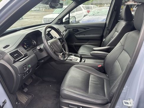 Used 2023 Honda Passport Elite image 14