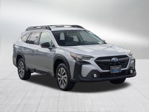 Used 2024 Subaru Outback Premium AWD/4WD image 7