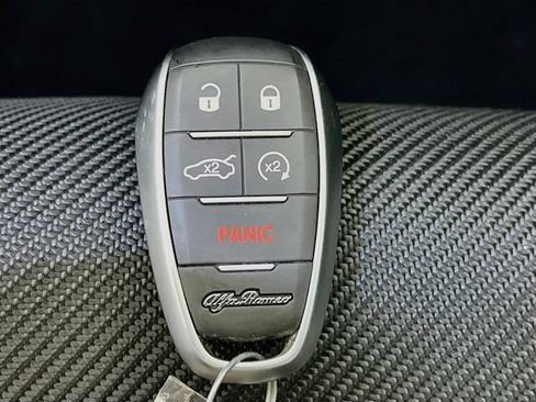 Used 2024 Alfa Romeo Tonale Ti w/ Active Assist Package AWD/4WD image 18