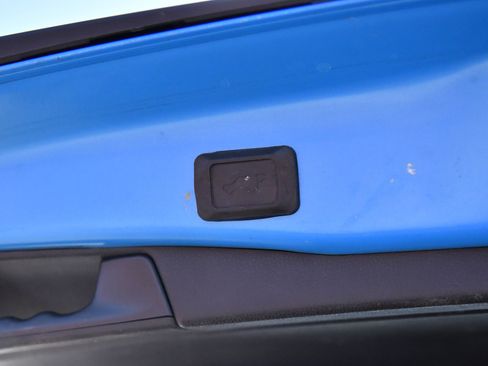 Used 2020 Toyota RAV4 XLE Premium FWD image 40