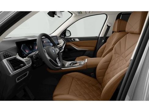 New 2026 BMW X7 xDrive40i image 6