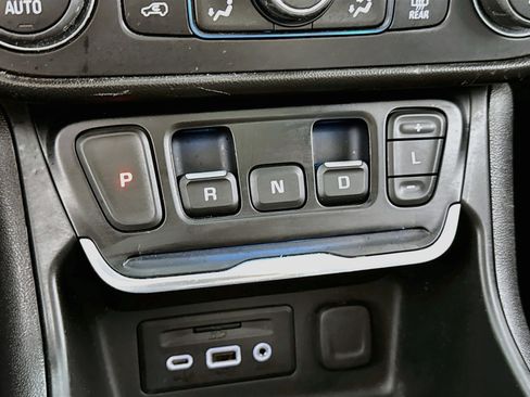 Used 2020 GMC Terrain SLT w/ Preferred Package AWD/4WD image 21