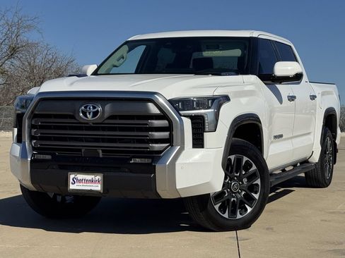 Used 2024 Toyota Tundra Limited AWD/4WD image 2