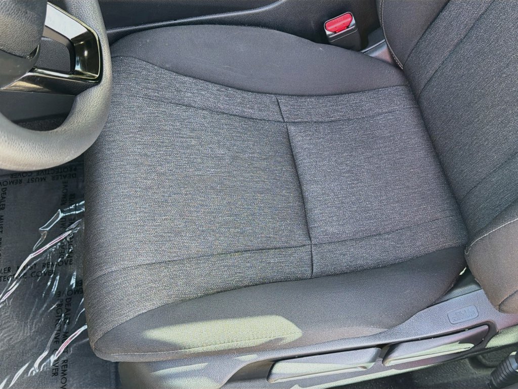 Certified 2025 Honda Accord LX image 17