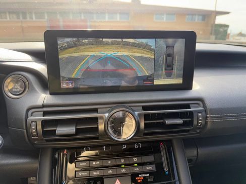 Used 2023 Lexus IS 350 F Sport image 11