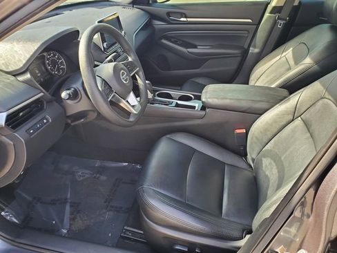 Certified 2021 Nissan Altima 2.5 SV image 14