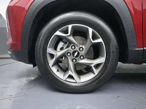 Used 2024 Chevrolet Trax LT FWD image 26