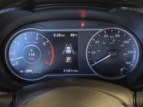 Used 2024 Nissan Versa SV FWD image 23