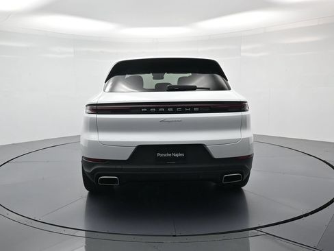 Certified 2026 Porsche Cayenne AWD/4WD image 29