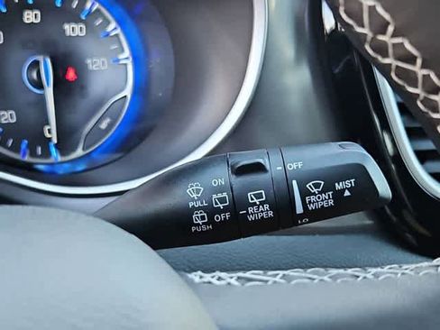 New 2026 Chrysler Pacifica Select AWD/4WD image 25
