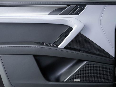 New 2026 Porsche Cayenne Electric AWD/4WD image 6