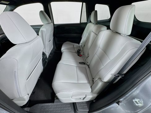 Certified 2023 Honda Passport EX-L image 18