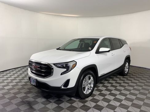 Used 2020 GMC Terrain SLE image 2