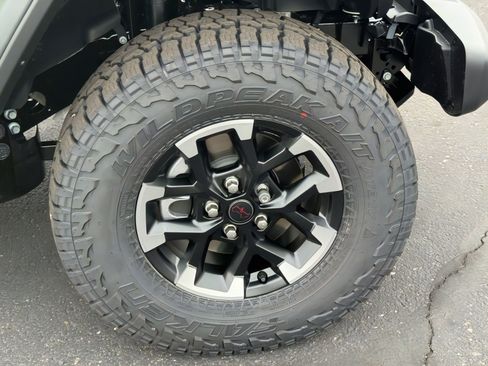 New 2026 Jeep Gladiator Rubicon image 9