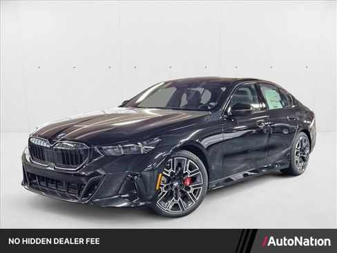 Used 2026 BMW 530i xDrive w/ M Sport Package AWD/4WD image 1