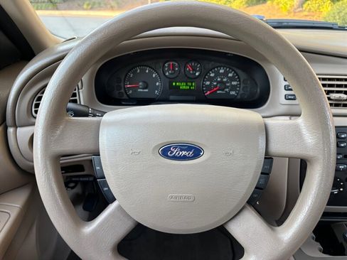 Used 2007 Ford Taurus SE image 25