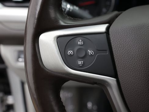 Used 2019 GMC Acadia SLT w/ LPO, Cargo Package FWD image 25