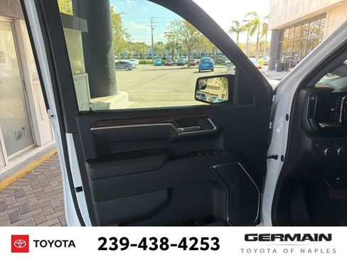 Used 2024 GMC Sierra 1500 Elevation image 17