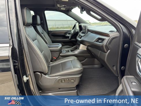 Certified 2023 Chevrolet Suburban Premier w/ LPO, Illumination Package AWD/4WD image 18