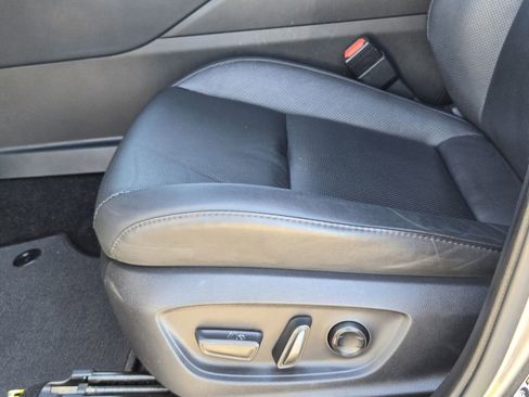 Used 2023 Toyota Crown image 26