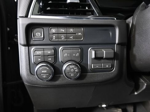 Used 2026 Chevrolet Tahoe RST w/ RST Capability Package AWD/4WD image 25