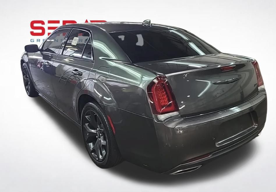 Used 2023 Chrysler 300 Touring L w/ Popular Equipment Group RWD image 6