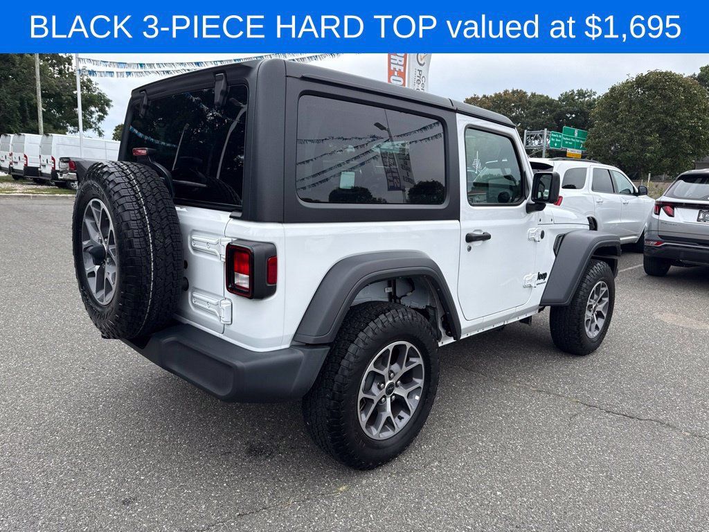 Used 2024 Jeep Wrangler Sport AWD/4WD image 4