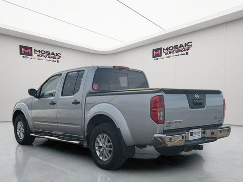 Used 2019 Nissan Frontier SV w/ Value Truck Package image 5