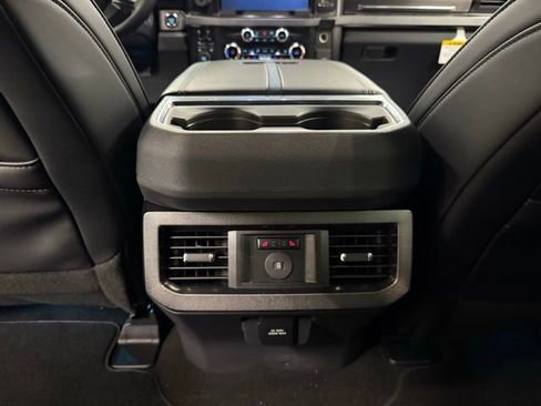 New 2026 Ford F250 Platinum w/ FX4 Off-Road Package image 18