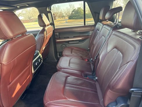 Used 2023 Ford Expedition Max Limited image 10