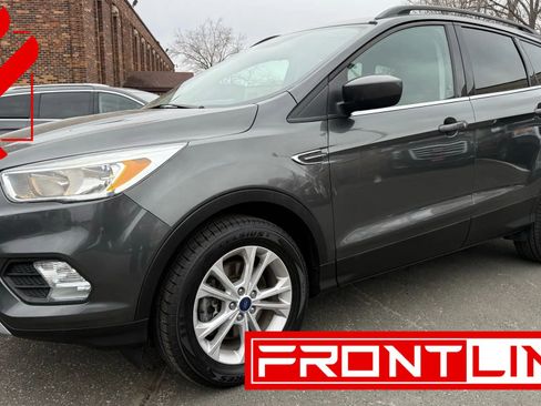 Used 2018 Ford Escape SE image 1