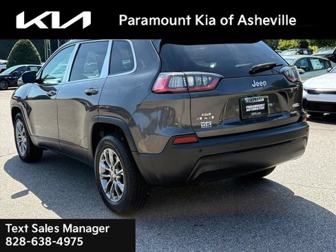 Used 2019 Jeep Cherokee Latitude Plus w/ Comfort/Convenience Group AWD/4WD image 4