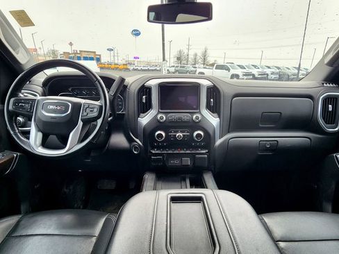 Used 2021 GMC Sierra 2500 SLT w/ SLT Preferred Package image 12