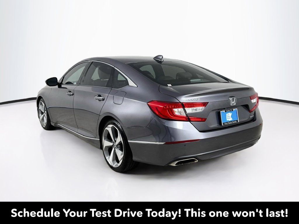 Used 2018 Honda Accord Touring image 6