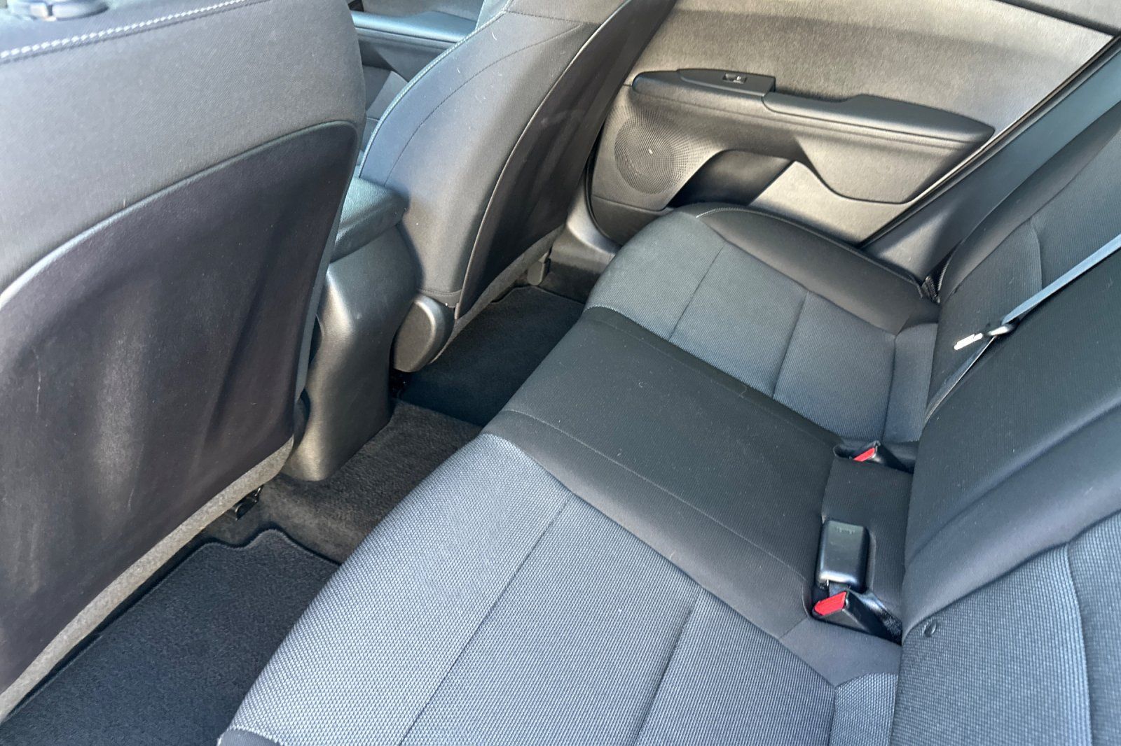 Used 2022 Kia Forte LXS FWD image 13
