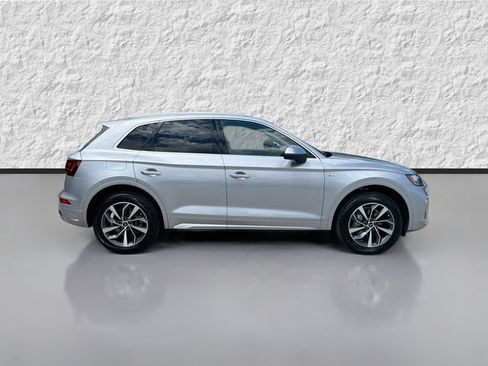 Used 2022 Audi Q5 2.0T Premium AWD/4WD image 2