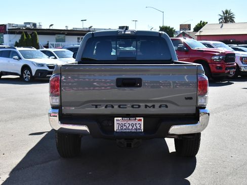Used 2023 Toyota Tacoma TRD Off-Road w/ Black Out Package (TMS) AWD/4WD image 7