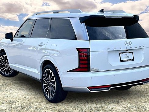 Used 2026 Hyundai Palisade Calligraphy image 4