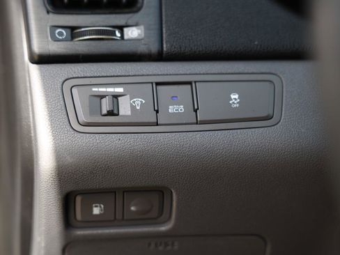 Used 2011 Hyundai Sonata GLS image 36