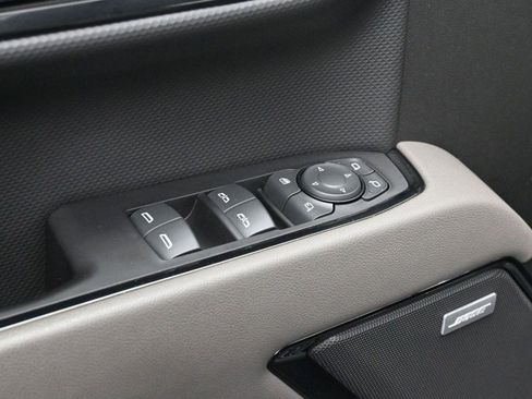 Used 2022 Chevrolet Silverado 1500 ZR2 w/ Technology Package image 11