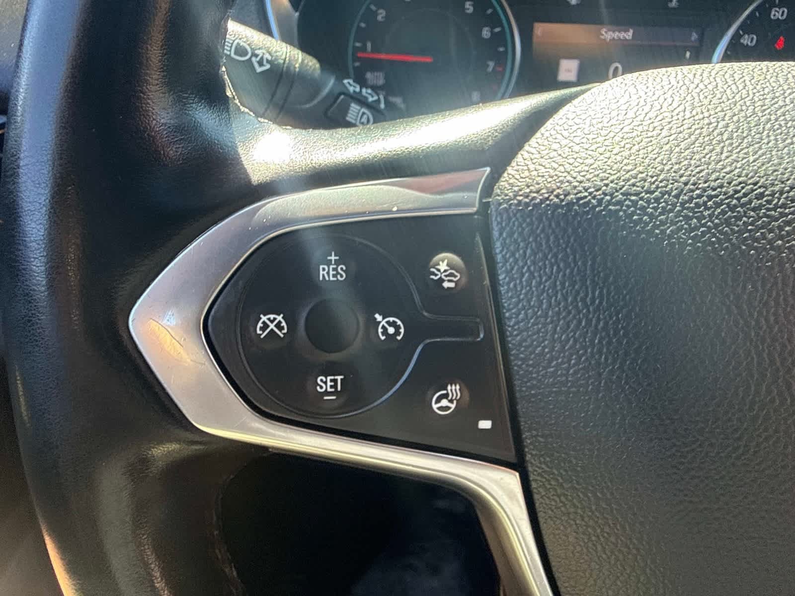 Used 2023 Chevrolet Traverse RS AWD/4WD image 31