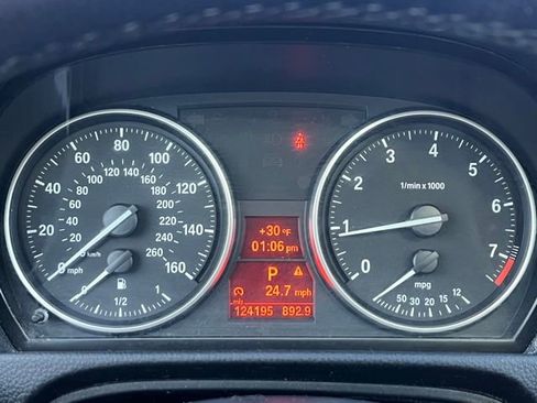 Used 2011 BMW 328i xDrive Sedan image 35