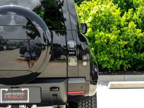 New 2026 Land Rover Defender 110 X-Dynamic SE AWD/4WD image 56