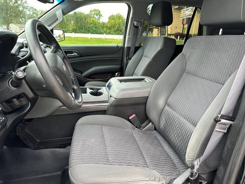 Used 2017 Chevrolet Tahoe Special Service 4x4 4dr SUV w/ Max Trailering Package image 16